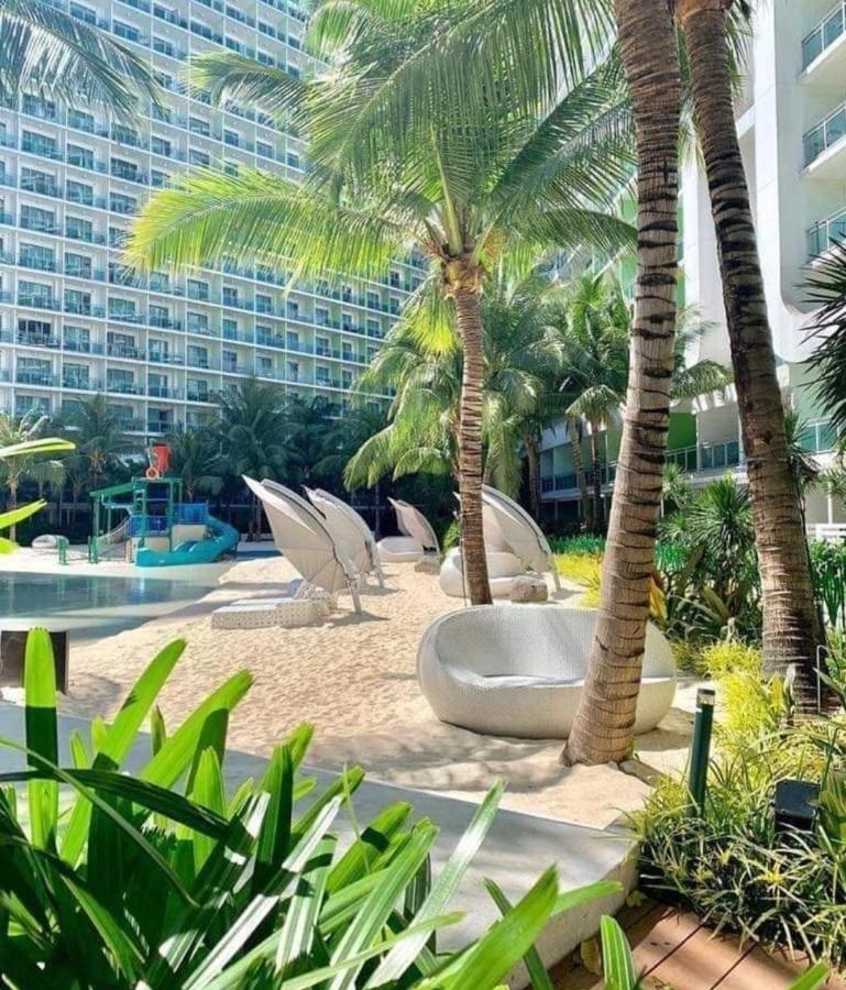 Sm Bicutan Condotel Манила Экстерьер фото
