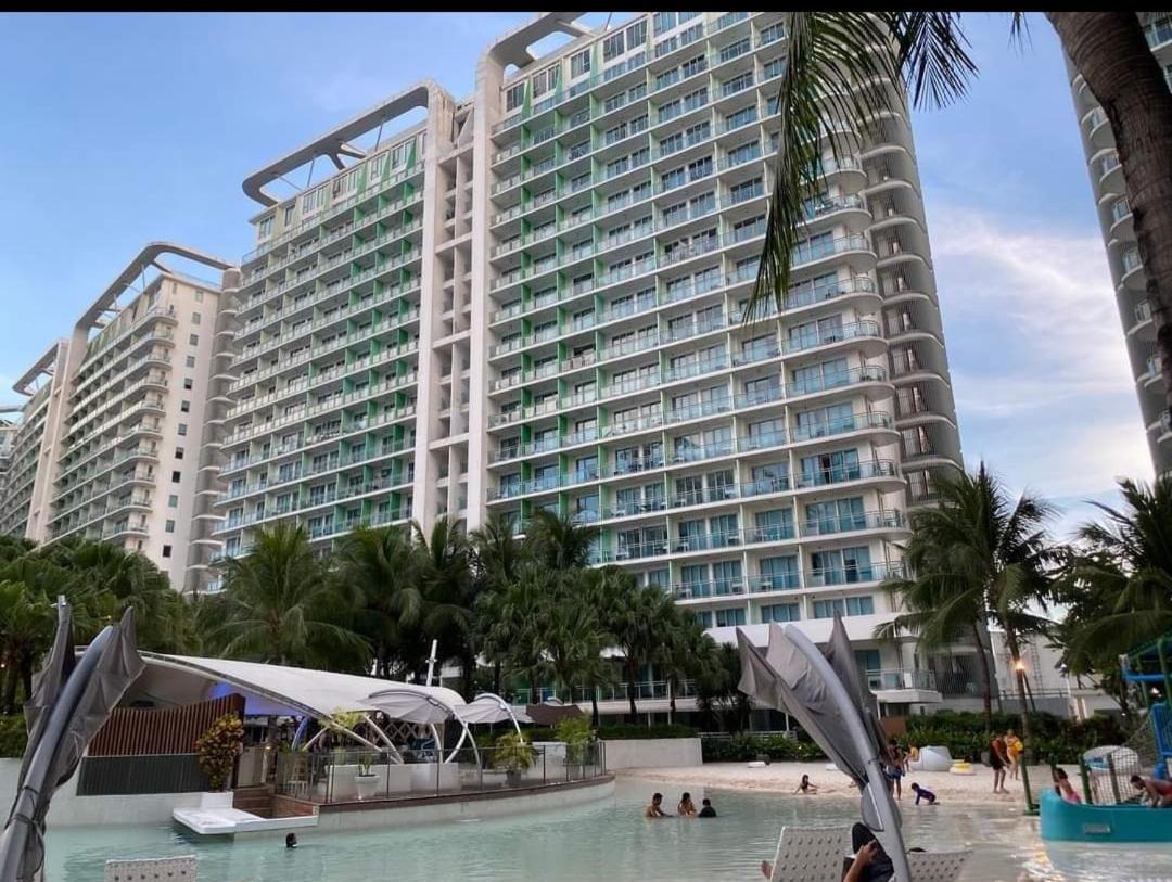 Sm Bicutan Condotel Манила Экстерьер фото