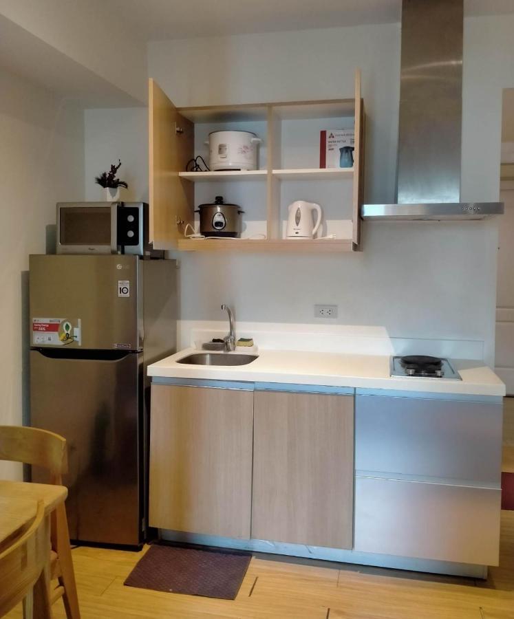 Sm Bicutan Condotel Манила Экстерьер фото