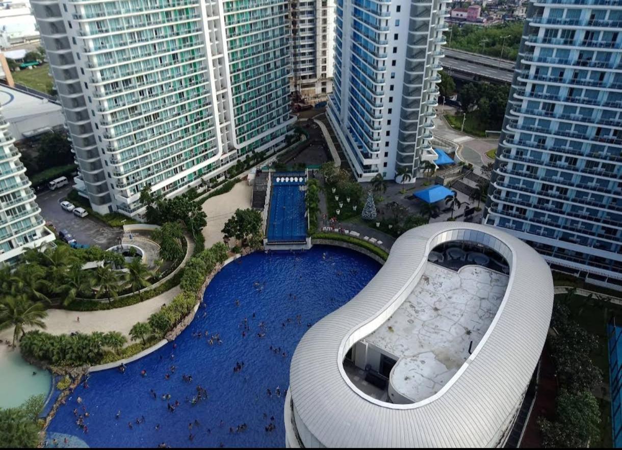 Sm Bicutan Condotel Манила Экстерьер фото