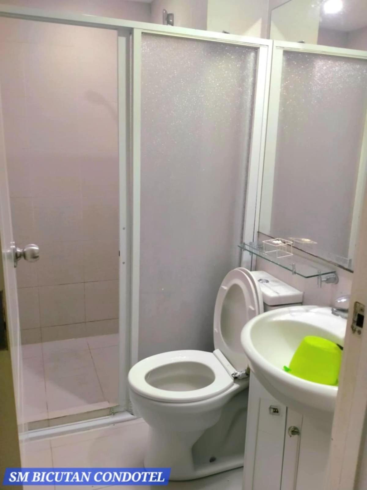 Sm Bicutan Condotel Манила Экстерьер фото